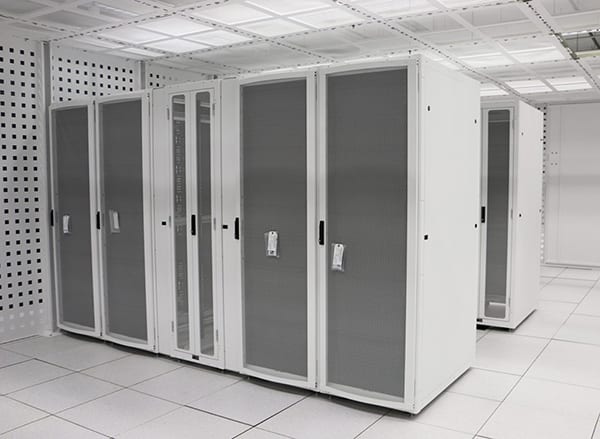 What Are the Benefits of Using a Quality Server Cabinet?