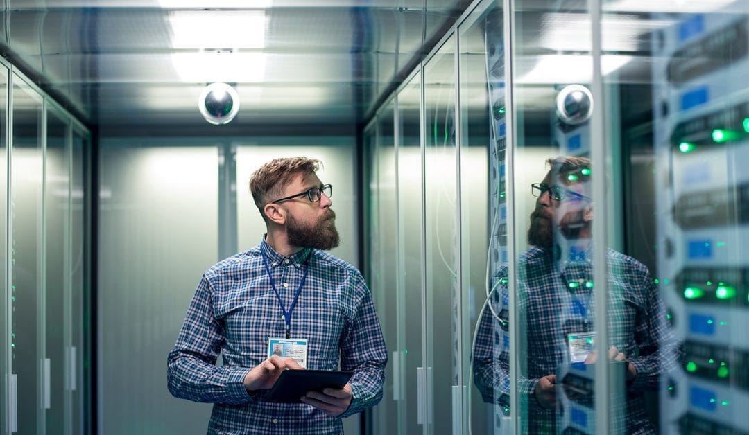 4 Benefits of Having a Closed Server Rack Configuration